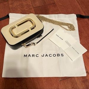 MARC JACOBS White Leather Hot Shop Bag